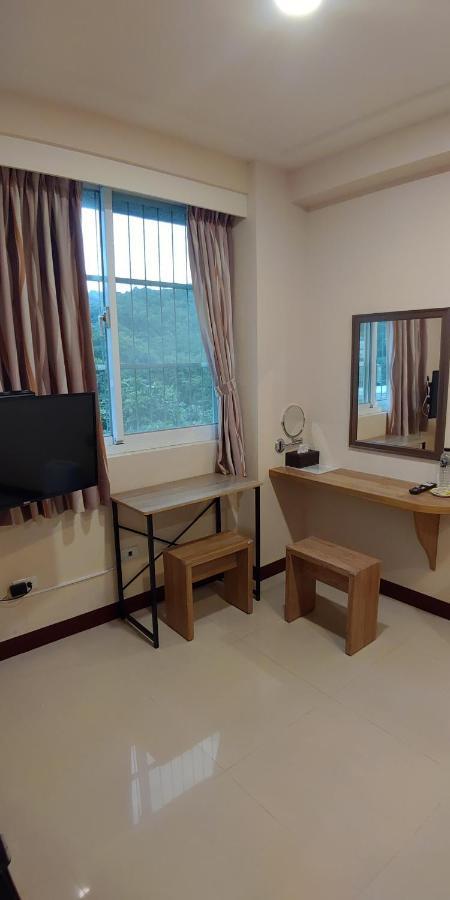 106 Homestay New Taipei City Exteriör bild